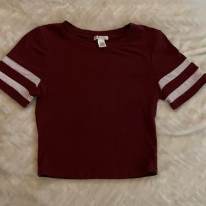 burgundy crop top w/ two white striped on each sleeve